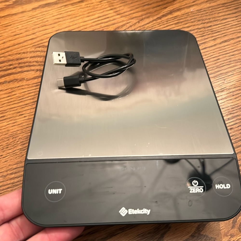 Etekcity Food Kitchen Scale 22lb, Digital Weight Grams and Oz for kitchen use.